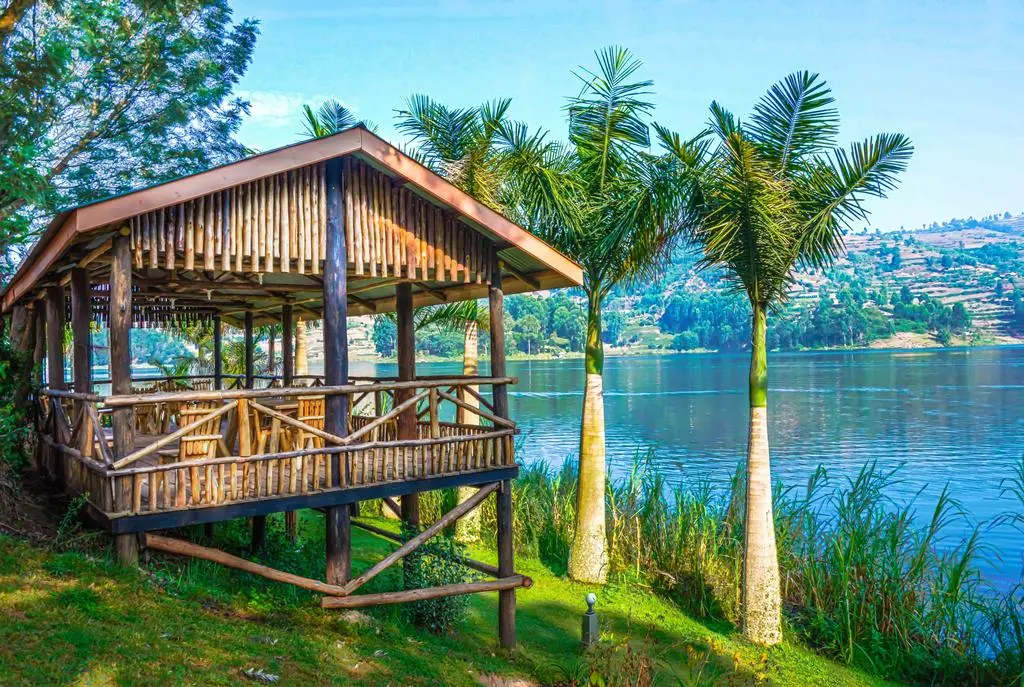 Lake Bunyonyi accommodation