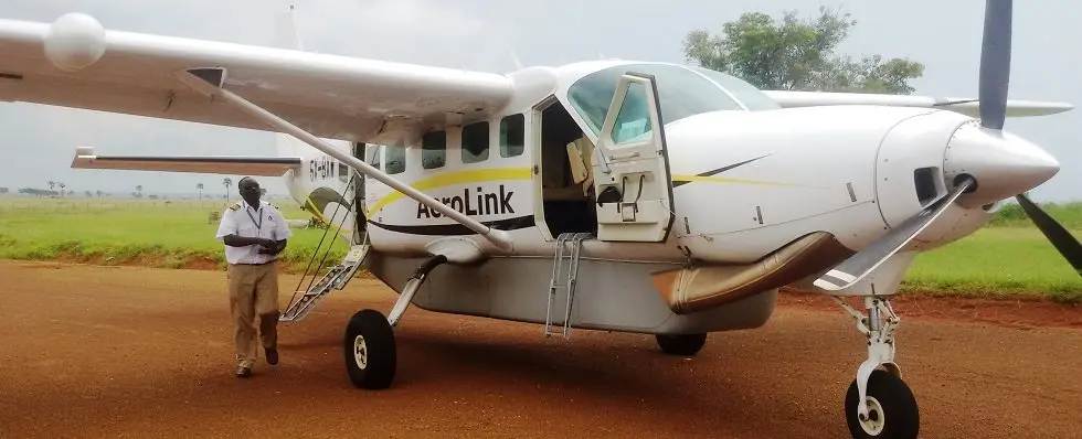 aero links flights to bwindi