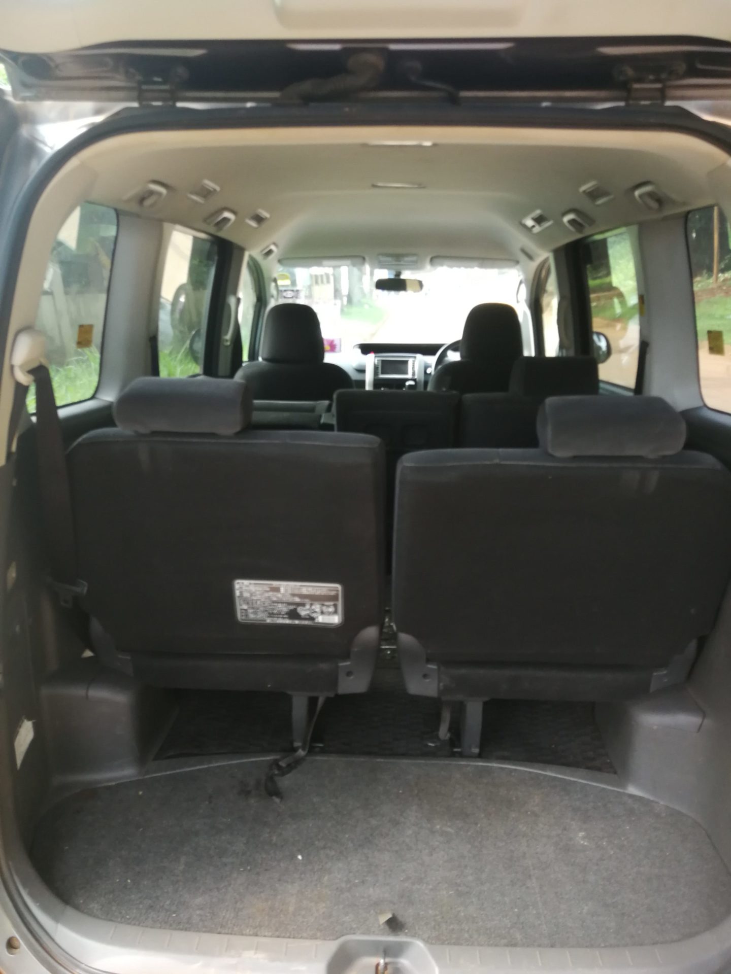 Toyota Noah Cheap MiniVans For Hire In Uganda