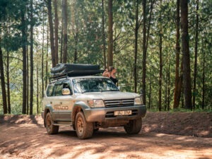 4x4 car rental in Uganda with Land cruiser