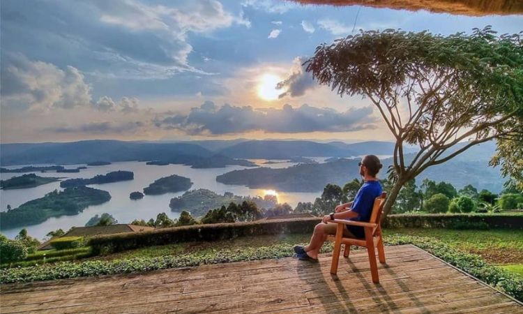 Lake bunyonyi safari